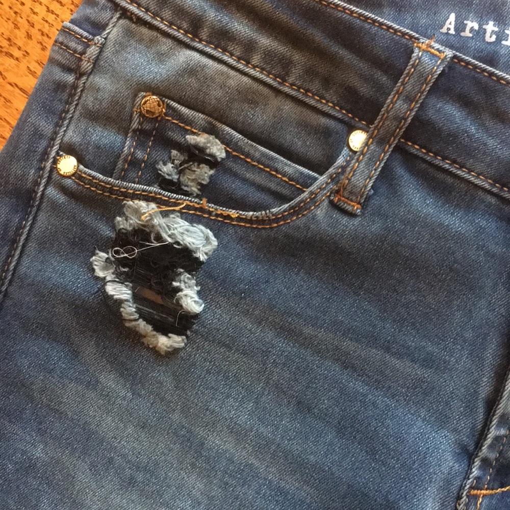 Articles of Society Sara Distressed Skinny Jean - Picture 6 of 8
